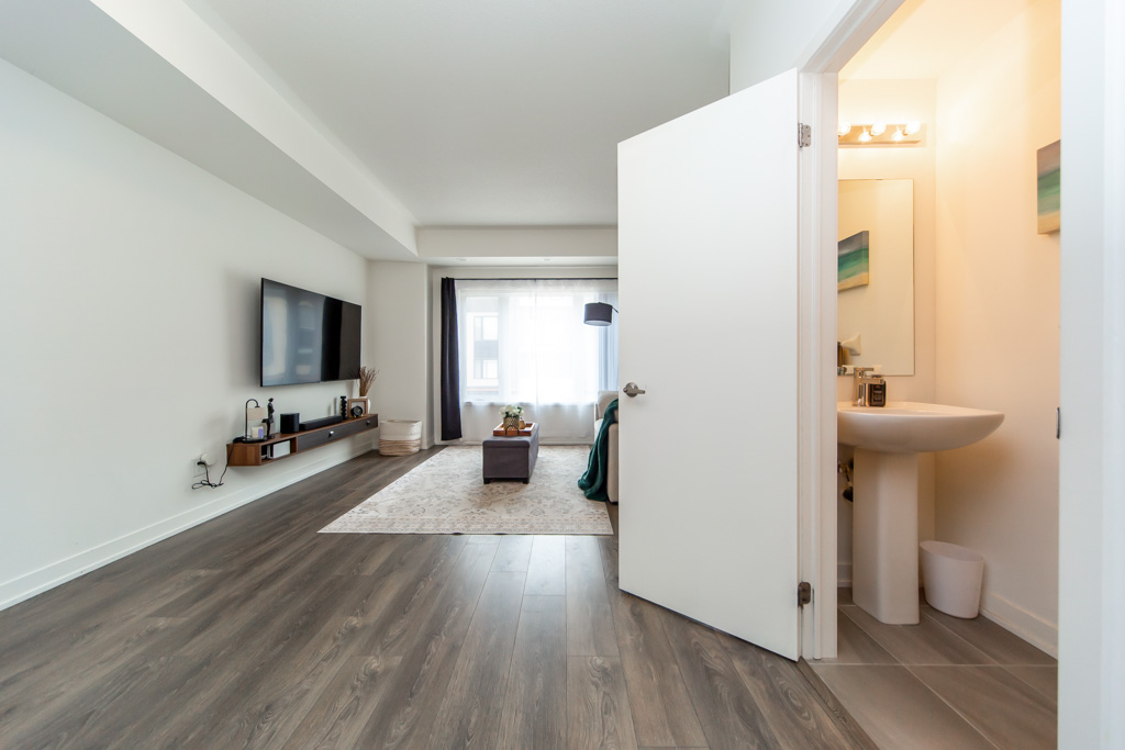103-1525-kingston-rd-pickering-31