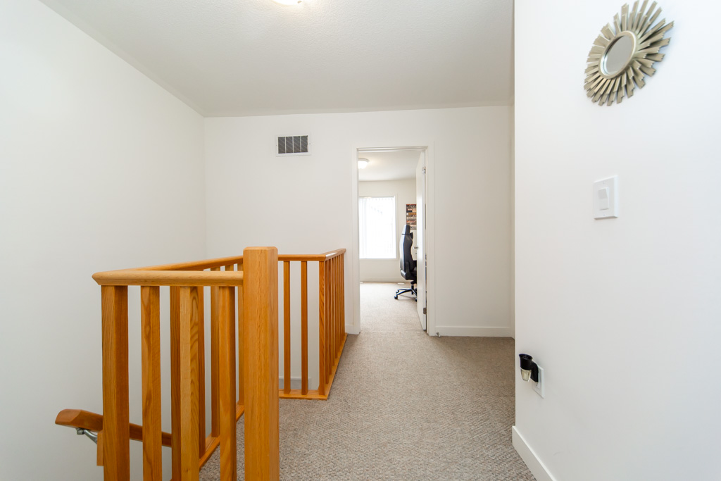 103-1525-kingston-rd-pickering-33
