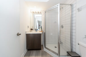 103-1525-kingston-rd-pickering-46