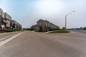 103-1525-kingston-rd-pickering-5