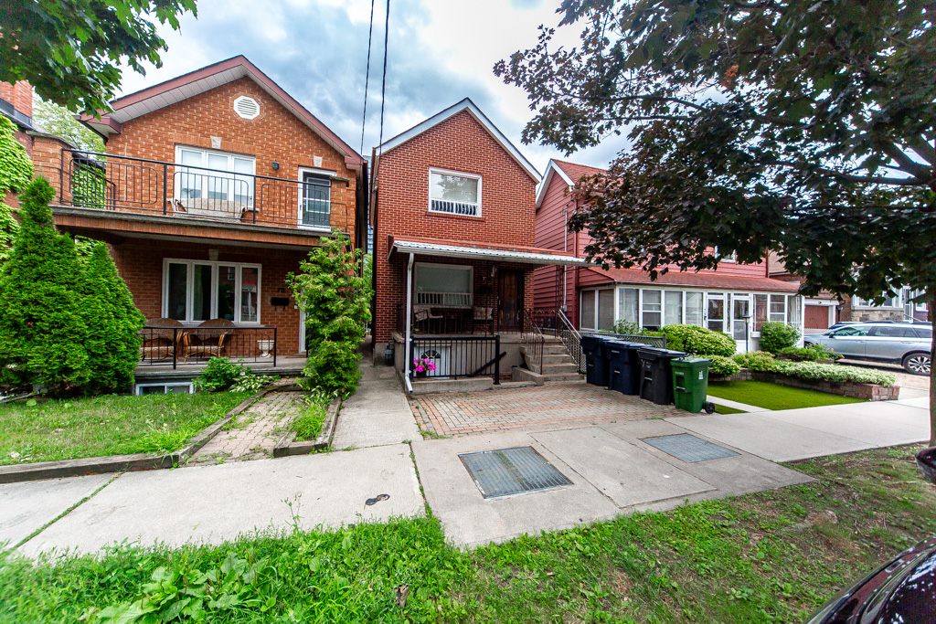 77-brandon-ave-toronto-2