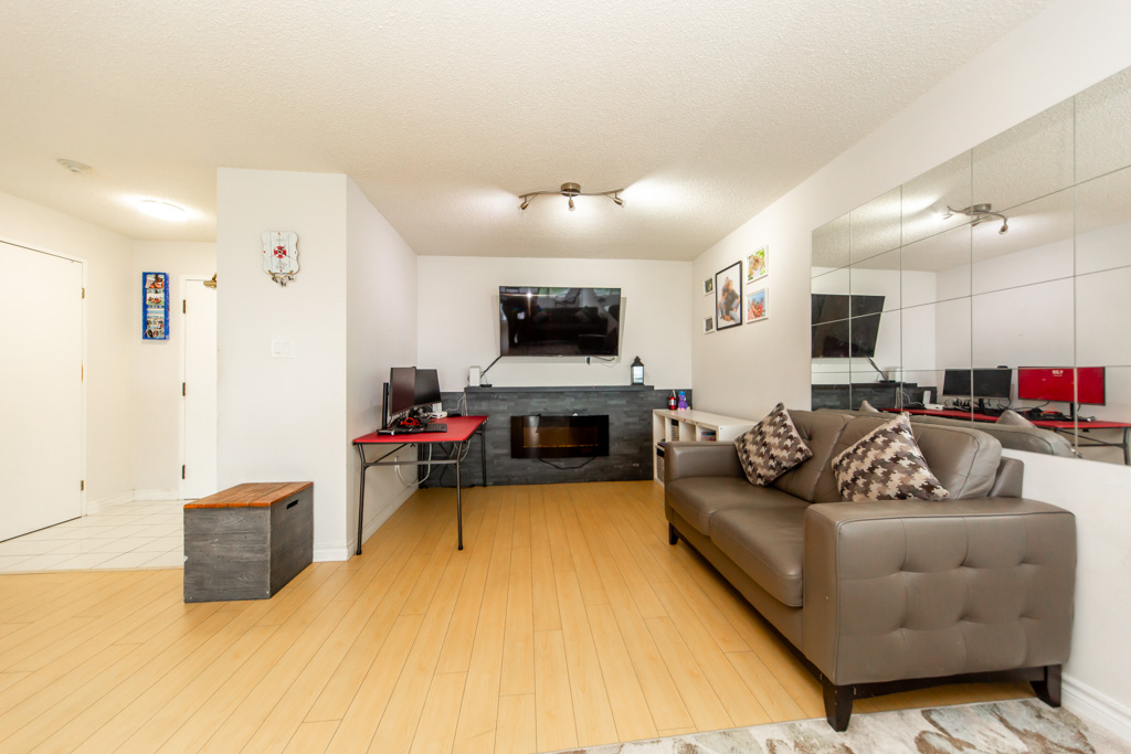 1111-1-rowntree-rd-etobicoke-13