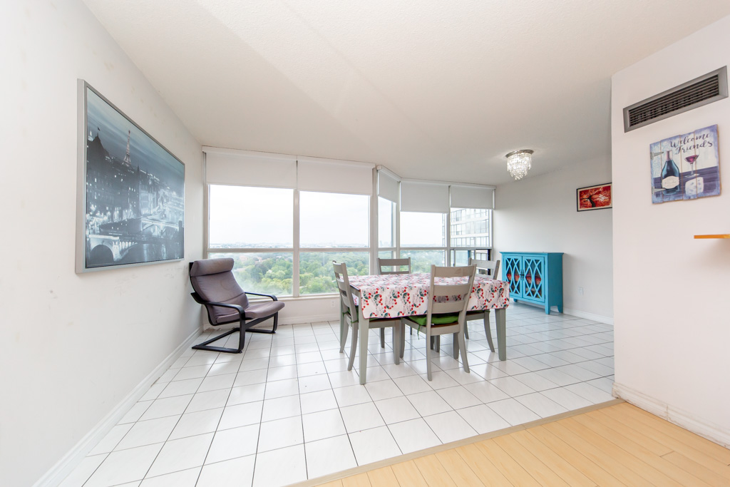 1111-1-rowntree-rd-etobicoke-17