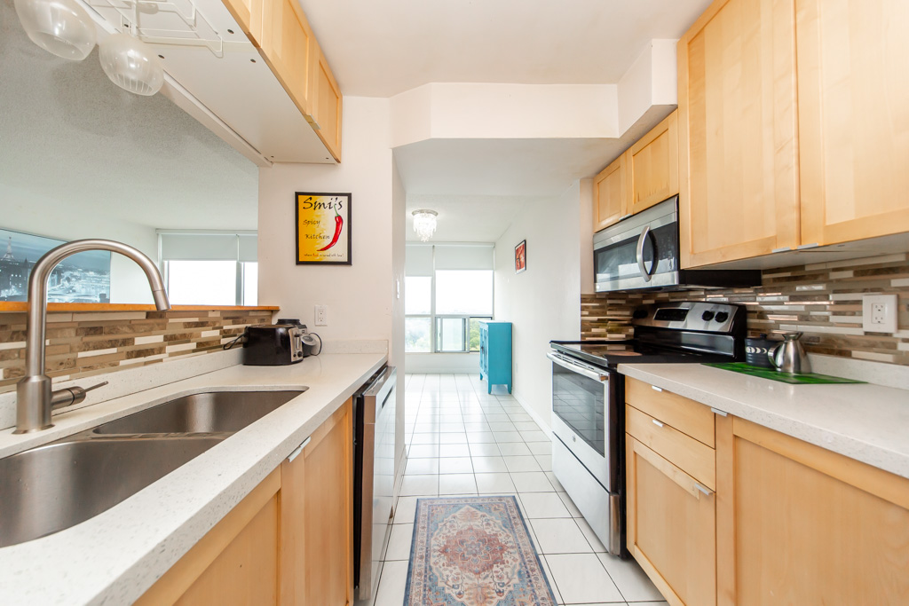 1111-1-rowntree-rd-etobicoke-23