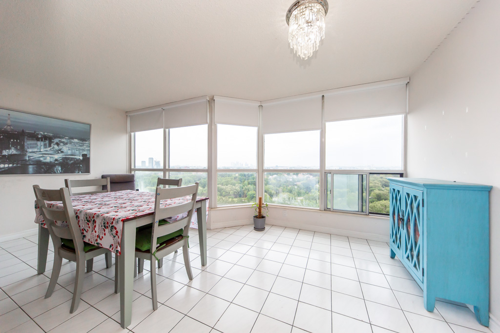 1111-1-rowntree-rd-etobicoke-24