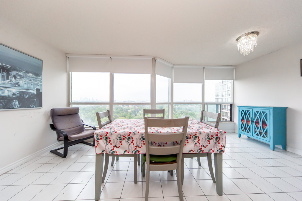 1111-1-rowntree-rd-etobicoke-25