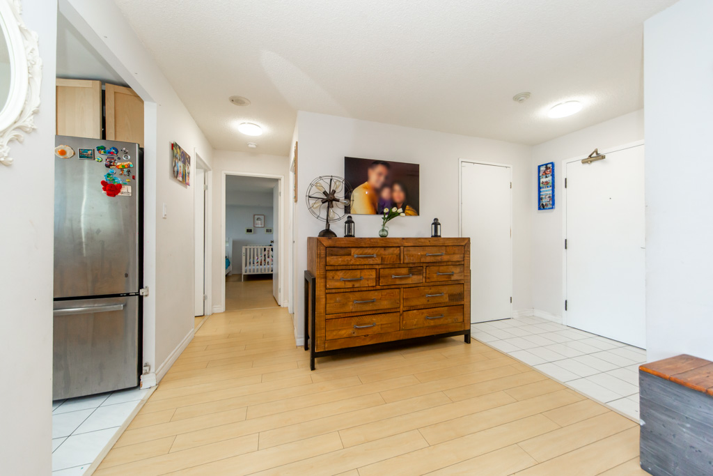 1111-1-rowntree-rd-etobicoke-26