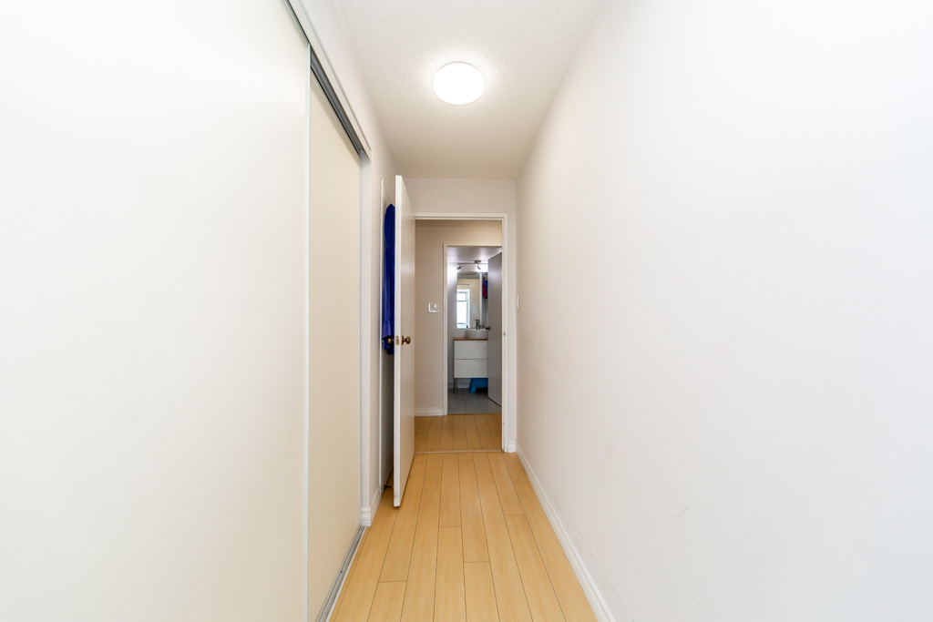 1111-1-rowntree-rd-etobicoke-38