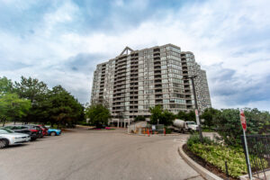 1111-1-rowntree-rd-etobicoke-6