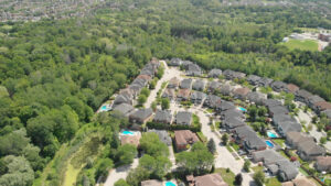 2304-canterbury-cres-pickering-1