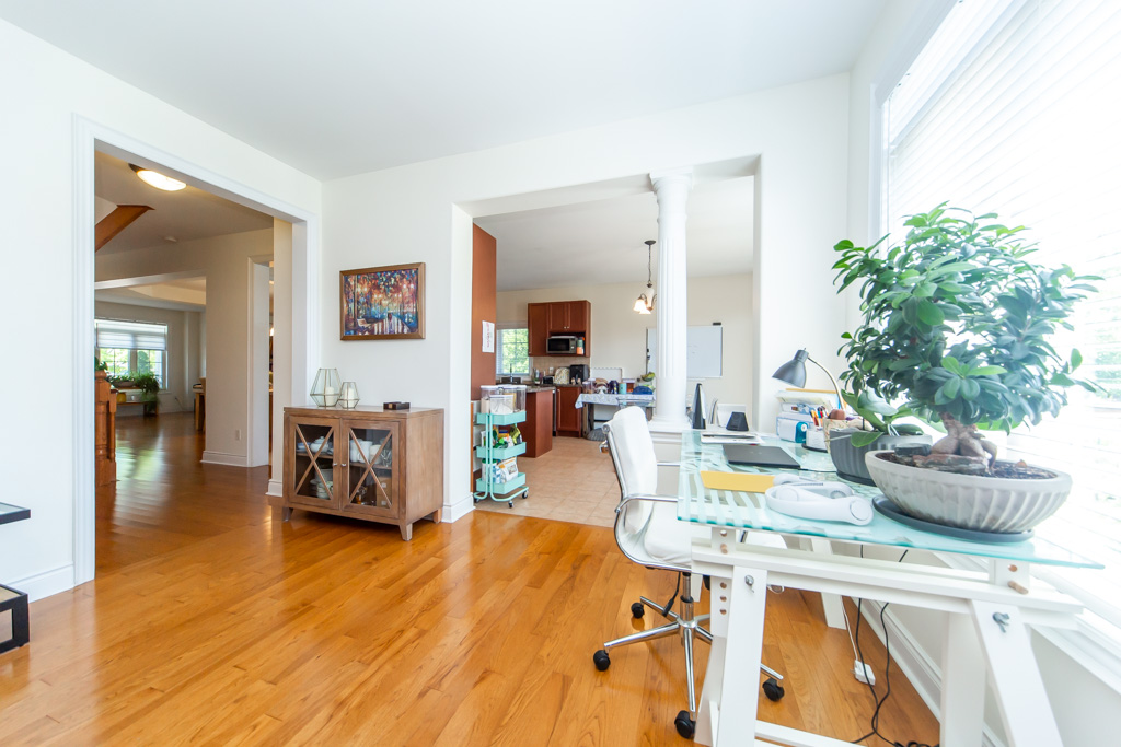 2304-canterbury-cres-pickering-21