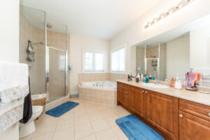 2304-canterbury-cres-pickering-40