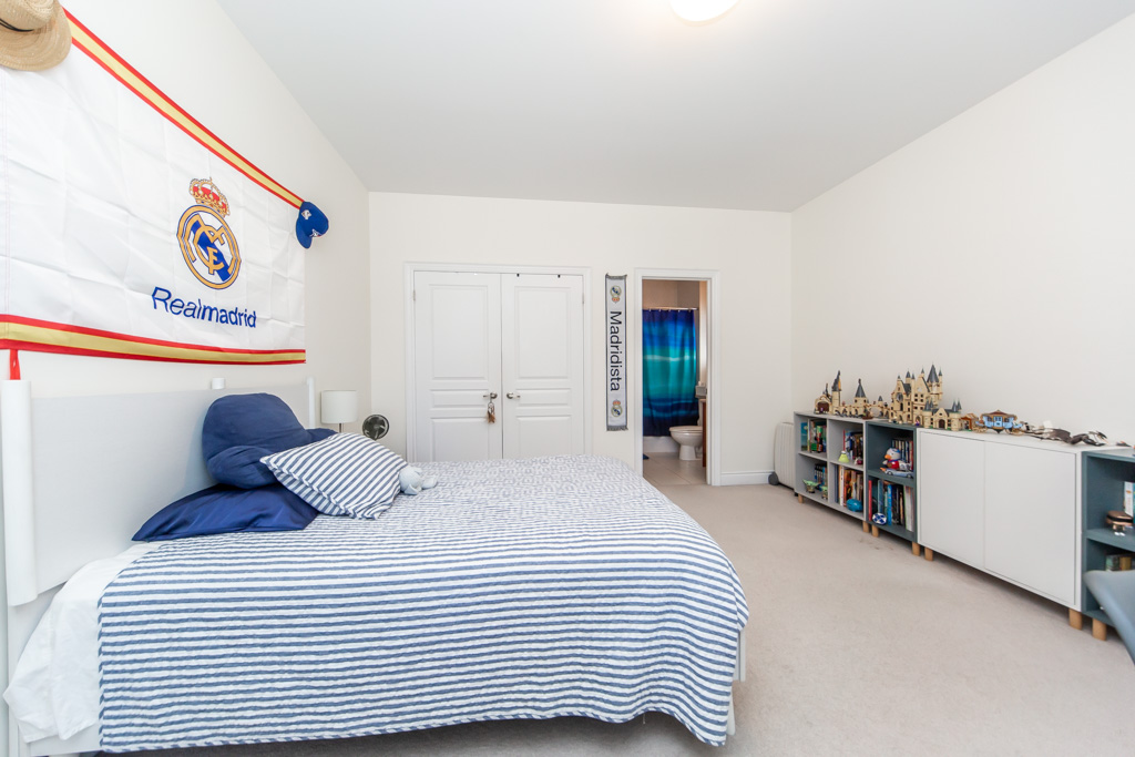 2304-canterbury-cres-pickering-43