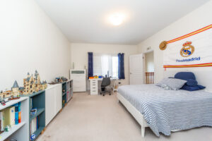 2304-canterbury-cres-pickering-45