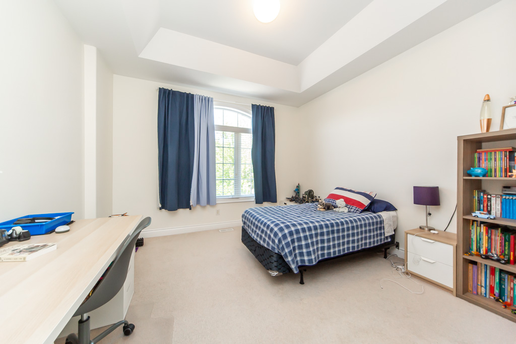 2304-canterbury-cres-pickering-46