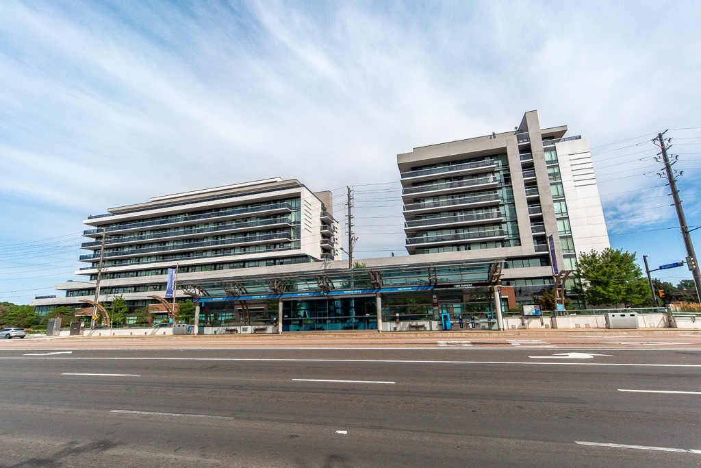 605-4800-highway-7-woodbridge-1