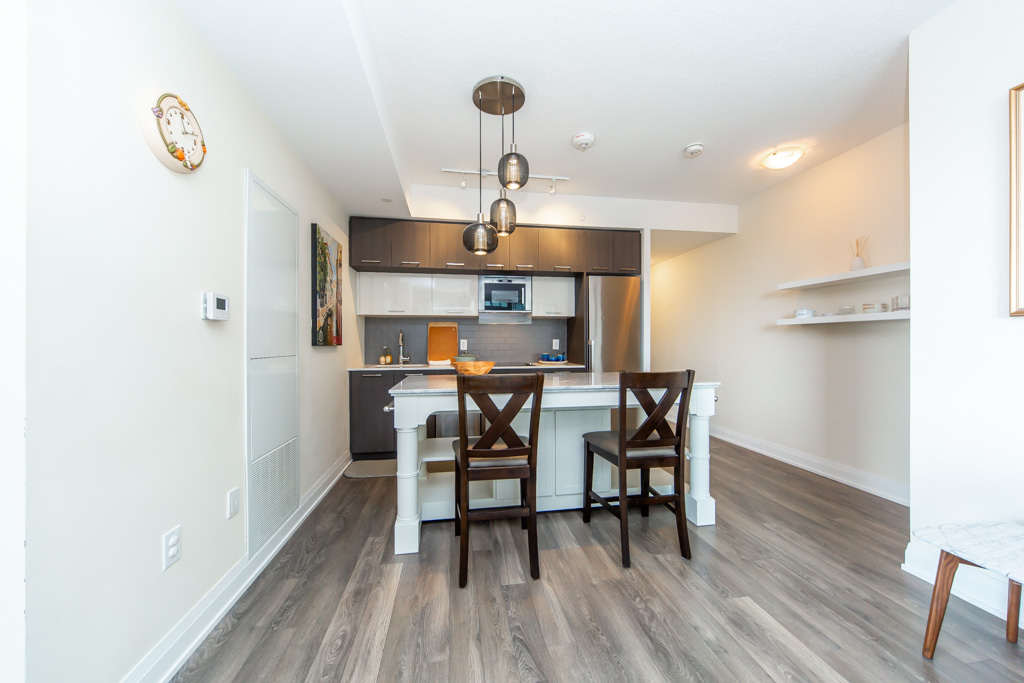 605-4800-highway-7-woodbridge-14