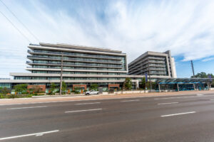 605-4800-highway-7-woodbridge-2