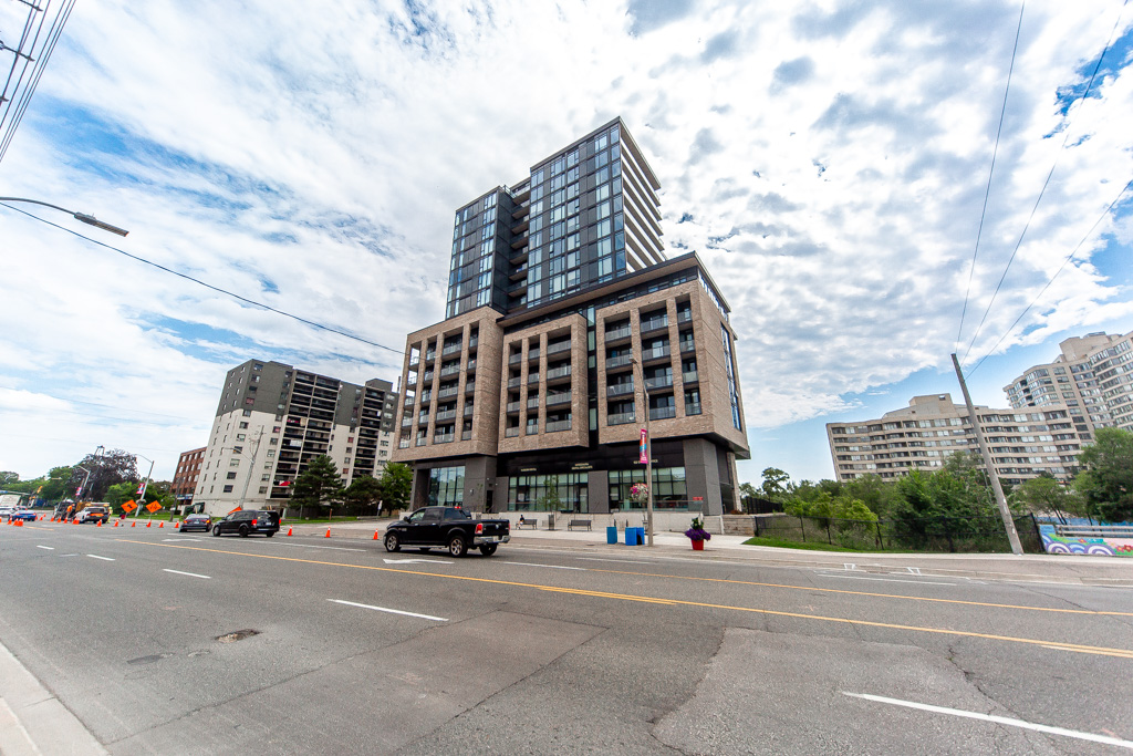821-86-dundas-st-e-mississauga-1
