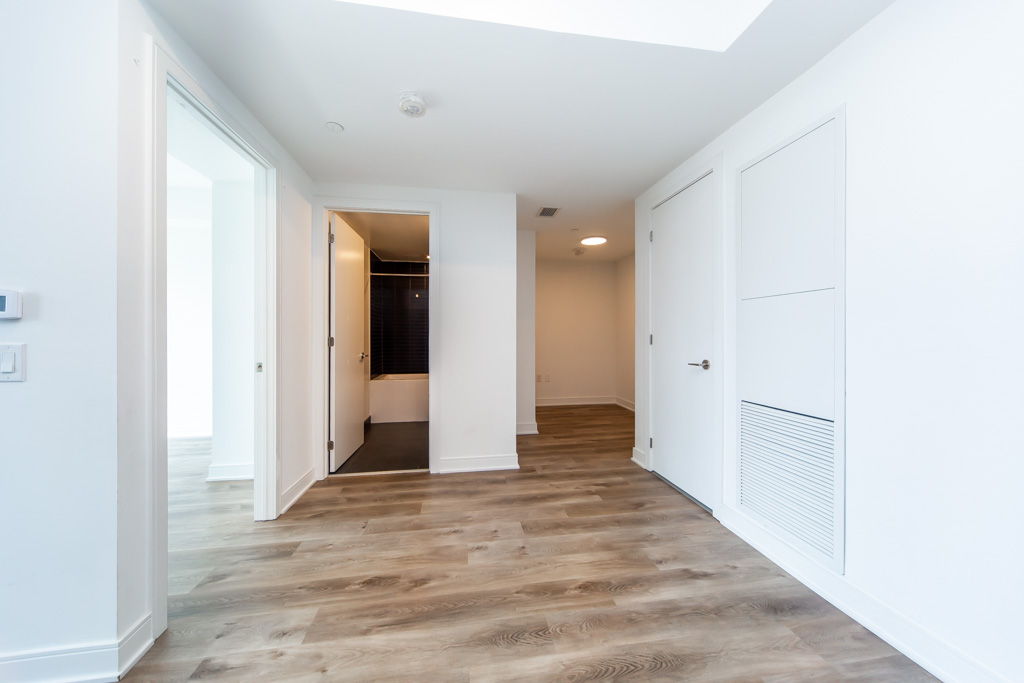 821-86-dundas-st-e-mississauga-22