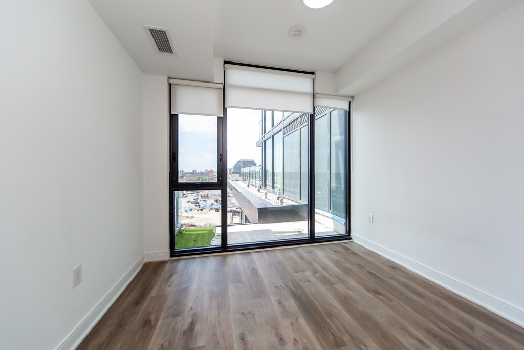 821-86-dundas-st-e-mississauga-25