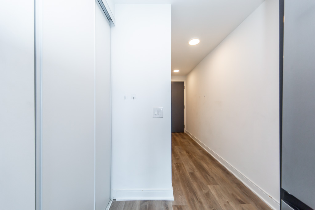 821-86-dundas-st-e-mississauga-31