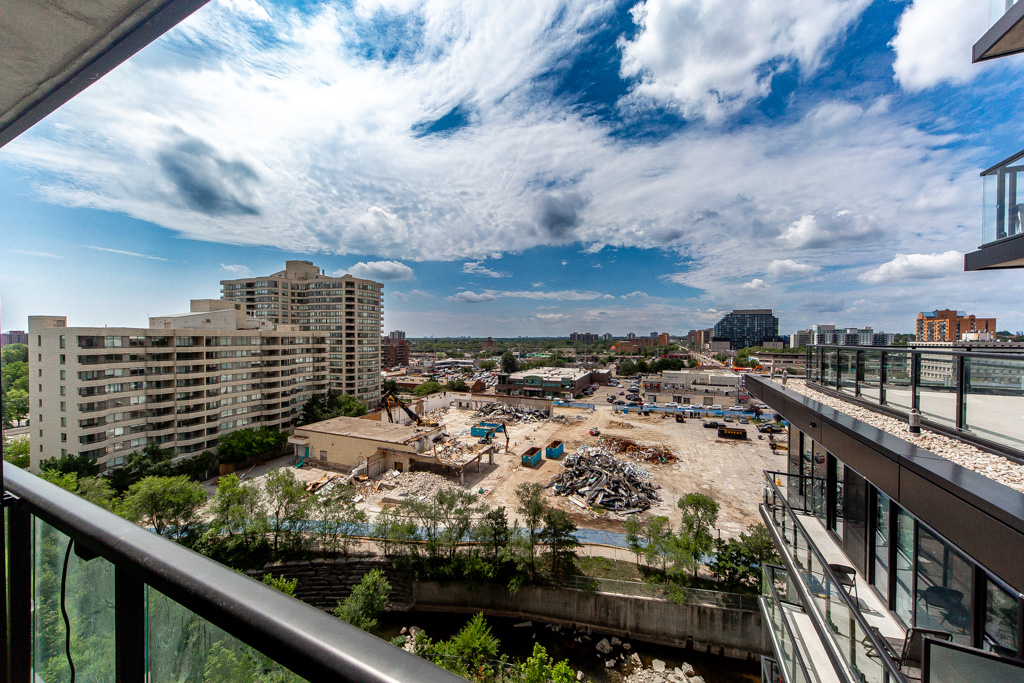 821-86-dundas-st-e-mississauga-34