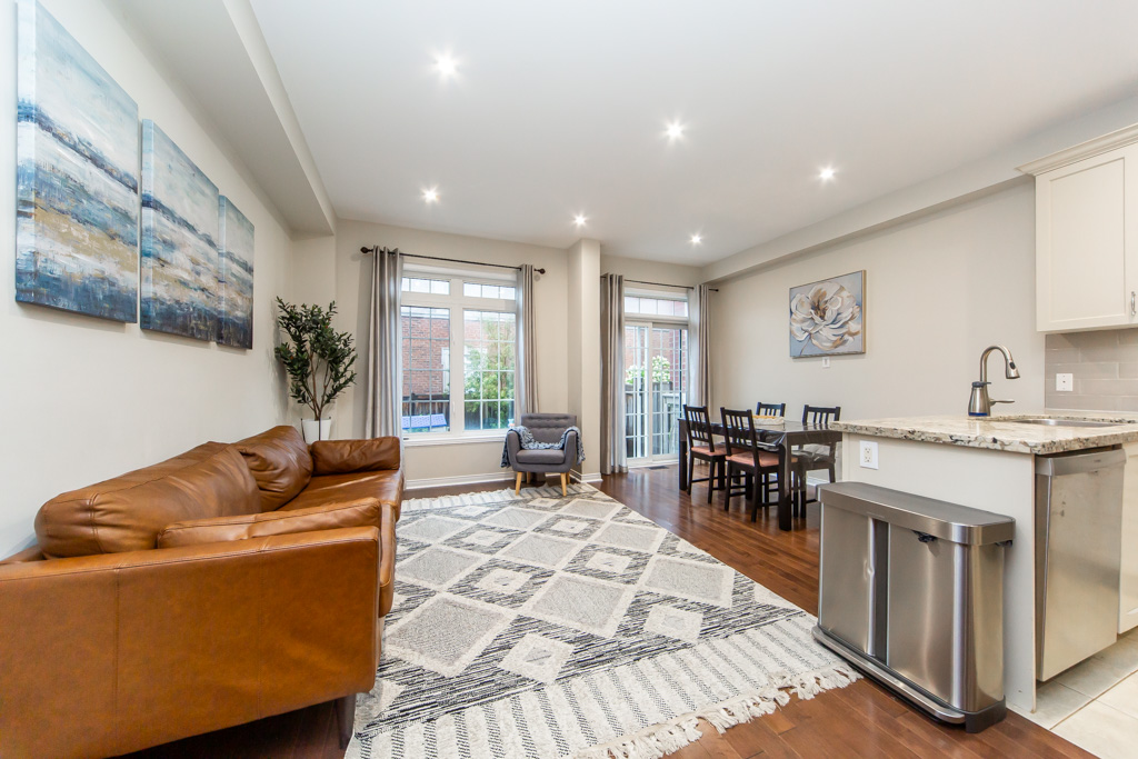 83-spruce-pine-cres-vaughan-16