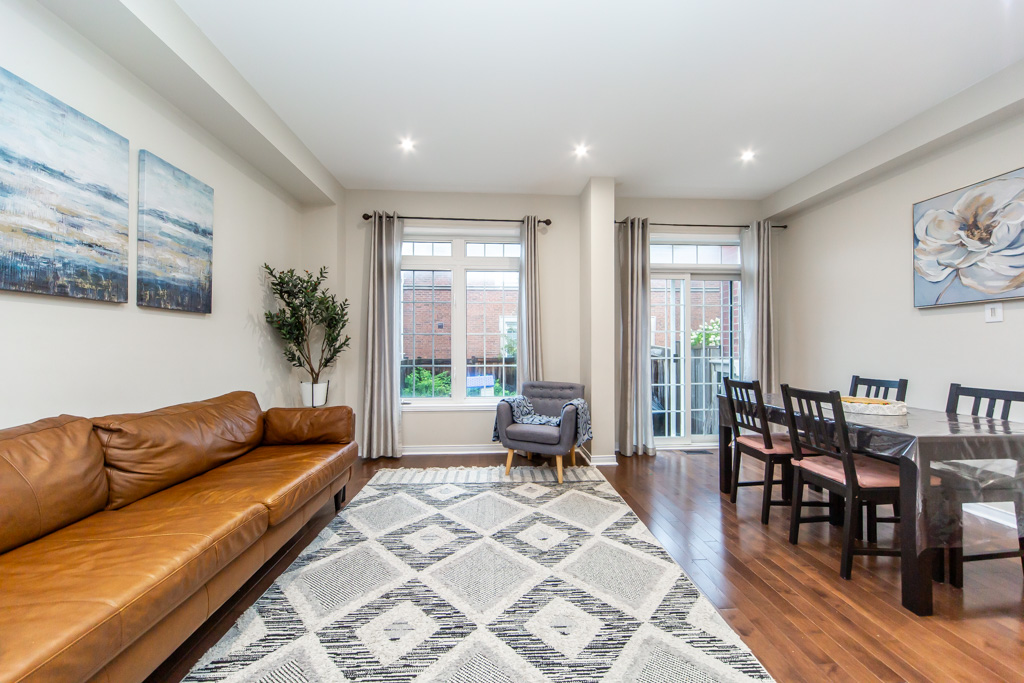 83-spruce-pine-cres-vaughan-17