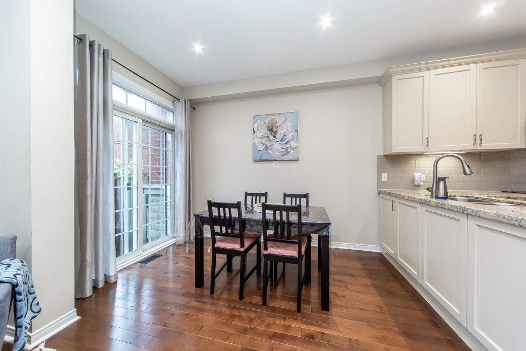 83-spruce-pine-cres-vaughan-18