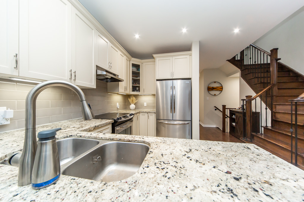 83-spruce-pine-cres-vaughan-24