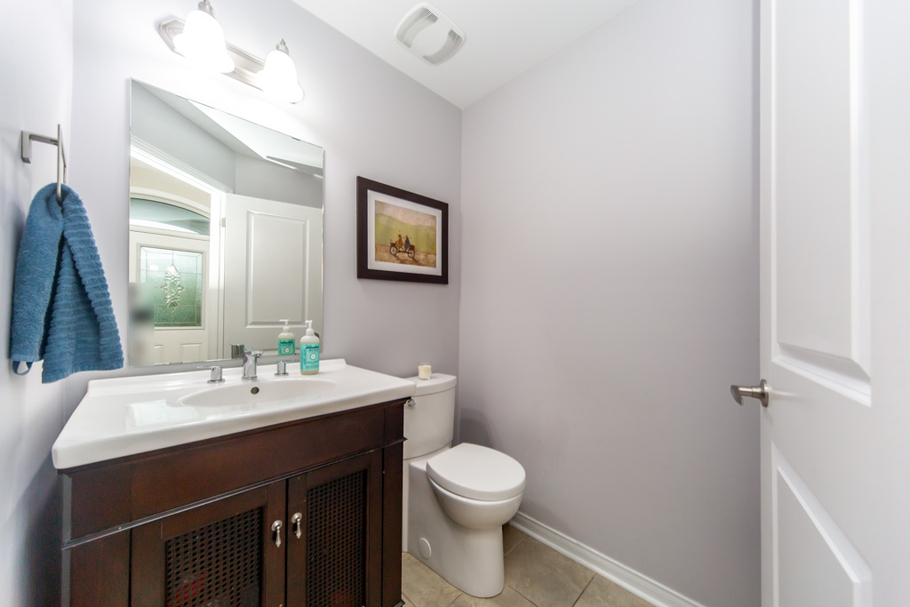 83-spruce-pine-cres-vaughan-27