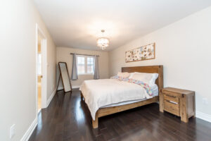 83-spruce-pine-cres-vaughan-32