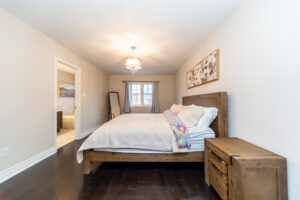 83-spruce-pine-cres-vaughan-33