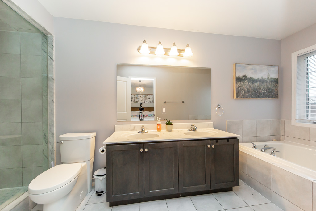 83-spruce-pine-cres-vaughan-35