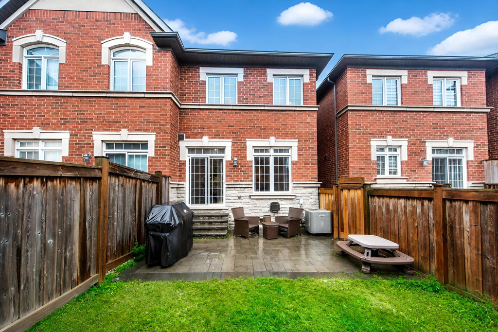 83-spruce-pine-cres-vaughan-58