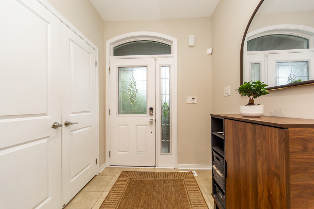 83-spruce-pine-cres-vaughan-9