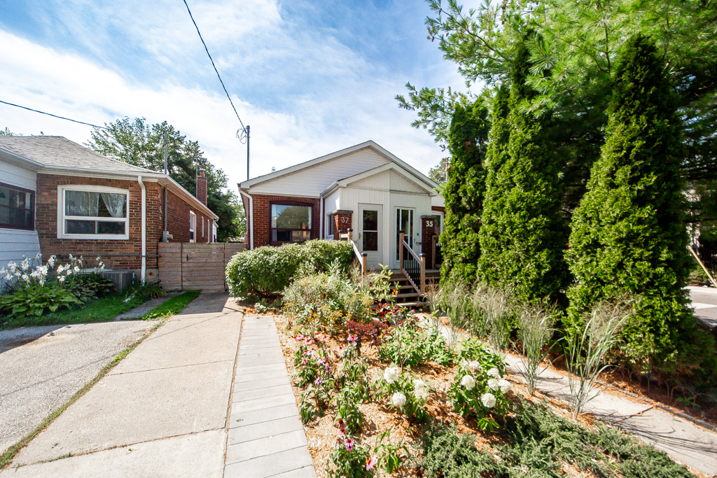 37-gowan-ave-east-york-3