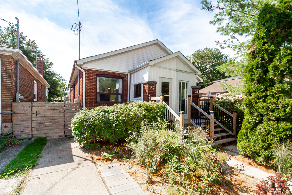 37-gowan-ave-east-york-5