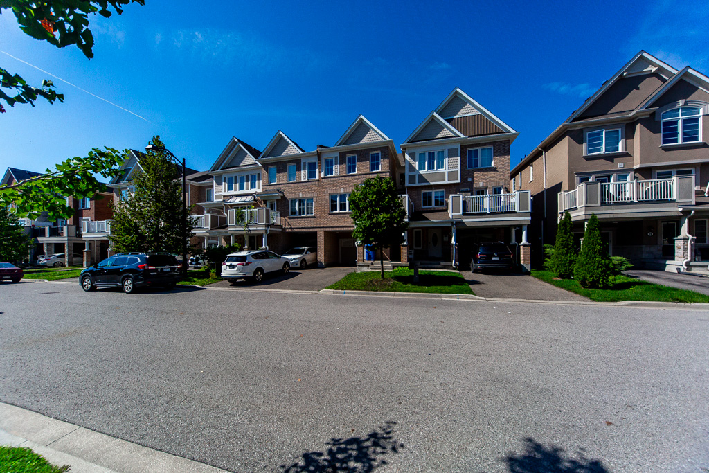 38-minlow-way-aurora-1