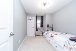 38-minlow-way-aurora-44