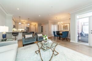 215-7-bond-cres-richmond-hill-16