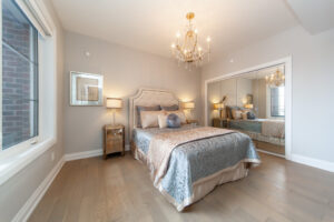 215-7-bond-cres-richmond-hill-30