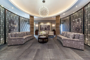215-7-bond-cres-richmond-hill-38