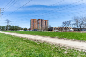 ph17-2460-eglinton-ave-e-scarborough-1
