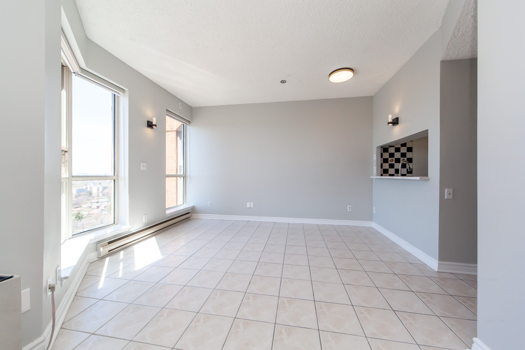ph17-2460-eglinton-ave-e-scarborough-12