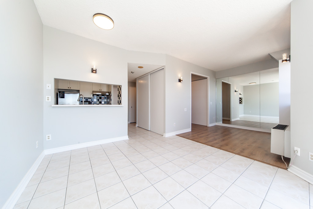 ph17-2460-eglinton-ave-e-scarborough-18