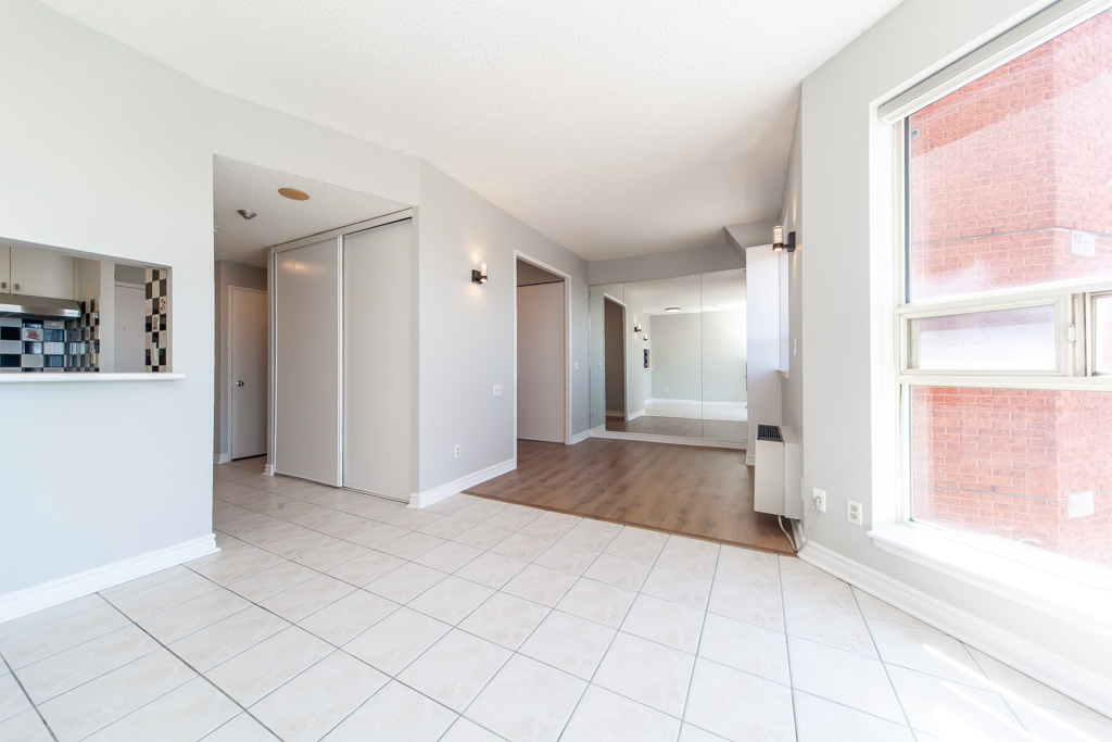 ph17-2460-eglinton-ave-e-scarborough-20