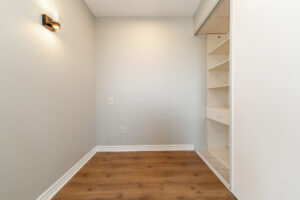 ph17-2460-eglinton-ave-e-scarborough-24