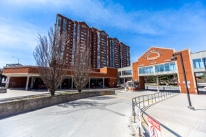 ph17-2460-eglinton-ave-e-scarborough-3